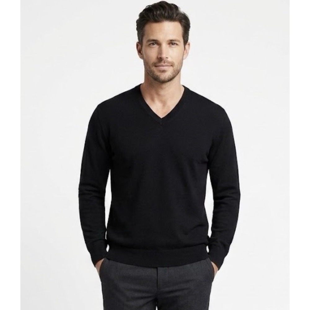 Burberry Golf Mens Merino Wool V-Neck Pullover Sweater Sz Medium Black